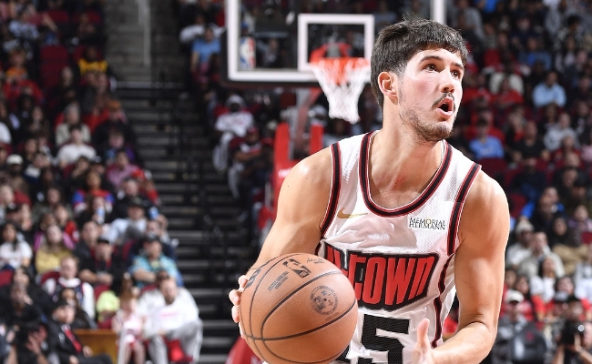 谢泼德闪耀 G 联赛：火箭探花郎下放后持续高光