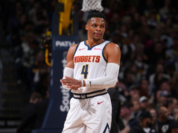 威少首发高效助力，掘金逆转彰显实力