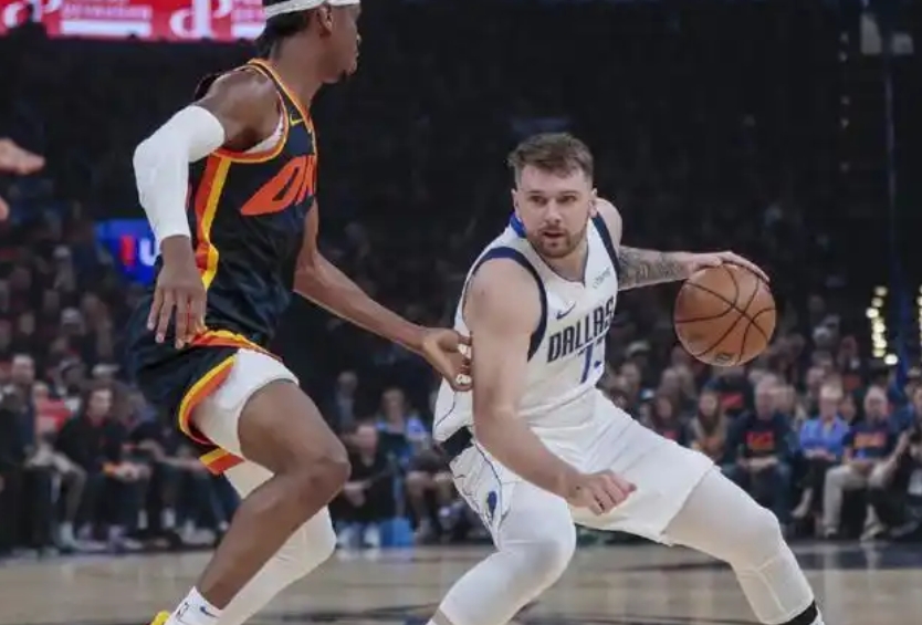 NBA常规赛：鹈鹕独行侠再度交锋，谁将主宰西南区荣耀？