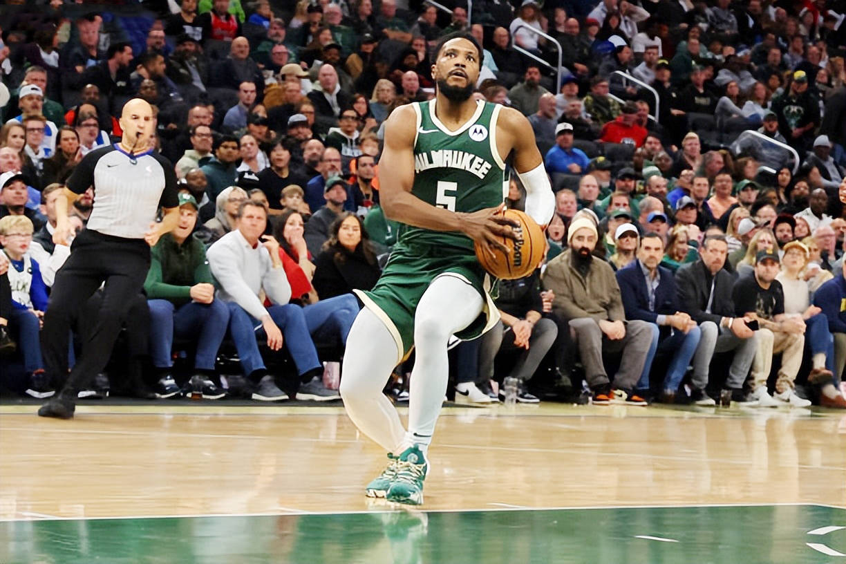 马利克·比斯利：雄鹿外线的新选择