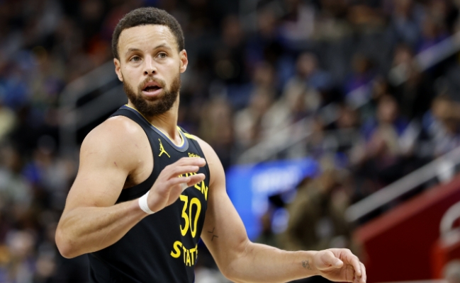 库里发声：勇士求变需稳健，避免耗尽未来