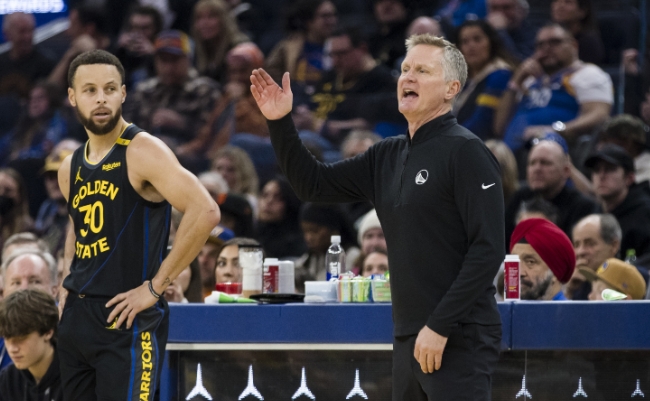 库里赛后谈布歇：勇士惜败，对手末节爆发成关键