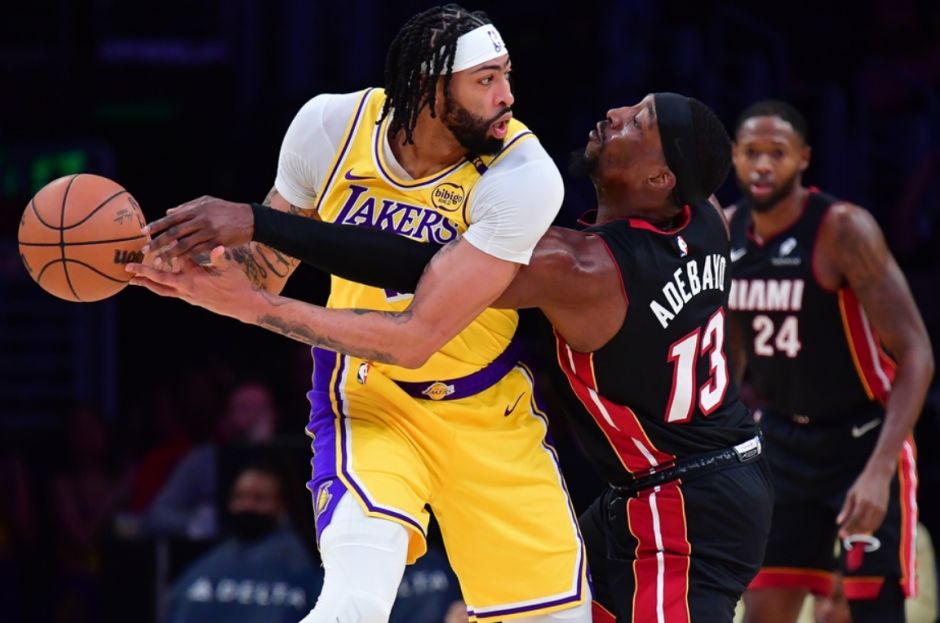 湖人逆转热火，詹姆斯末节发力终结三连败