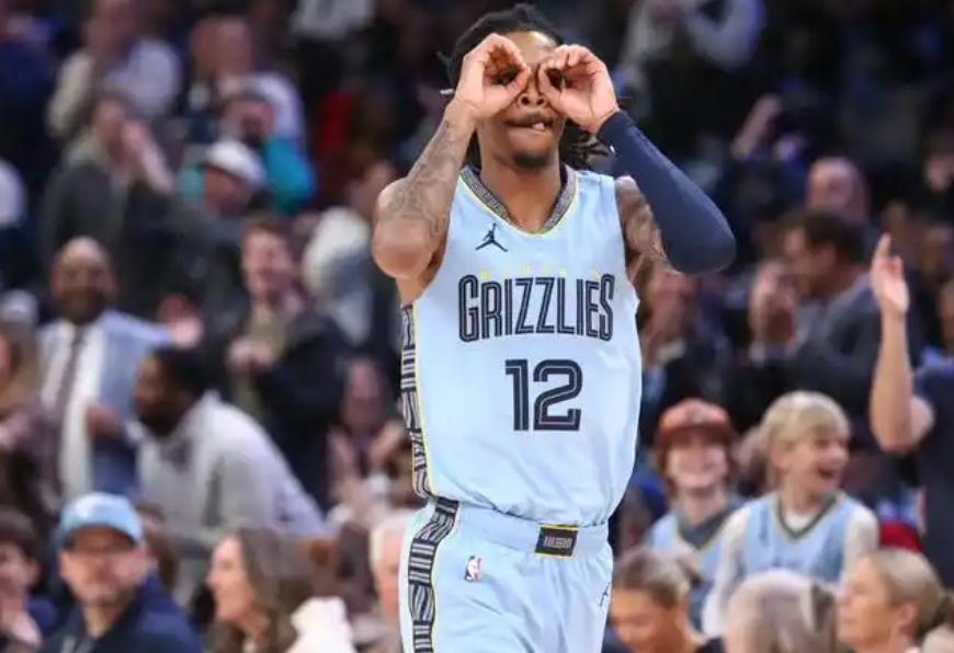 NBA常规赛：马刺对决灰熊，冰火交锋点燃赛场激情