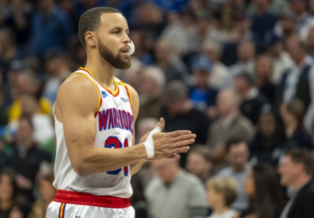 库里闪耀客场 率勇士险胜森林狼达成里程碑