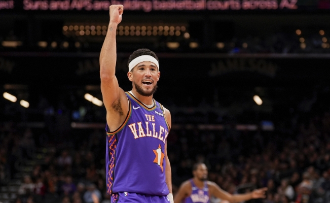 布克关键表现，太阳险胜奇才