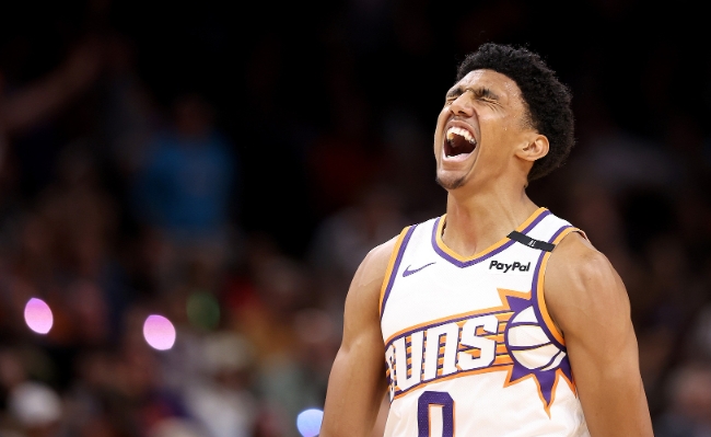 28 号秀邓恩爆发 太阳险胜奇才