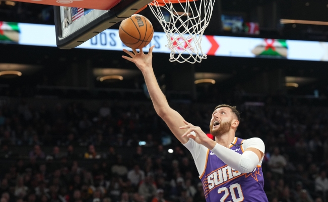 黄蜂太阳交易背后：合同博弈下的球员去留风云