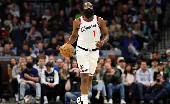 泰伦・卢,莱昂纳德快船半场优势显著：哈登闪耀，掌控战局