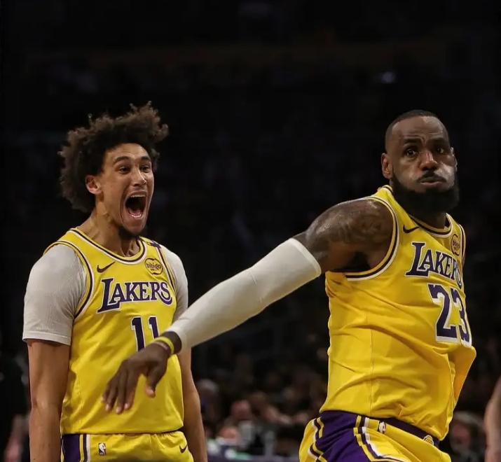 湖人公布首发，主场迎战篮网蓄势待发