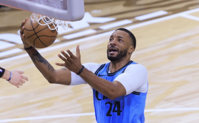 巴克利力挺鲍威尔：全明星席位当之无愧