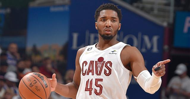 米切尔闪耀全场，骑士力克森林狼