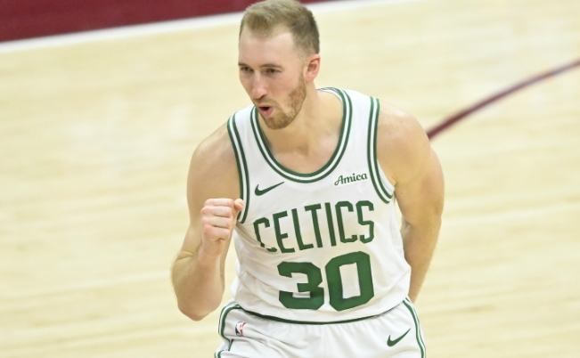 豪泽手感冰凉，凯尔特人加时惜败