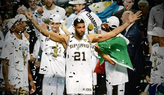 NBA常规赛焦点战：迈阿密热火对决圣安东尼奥马刺，火花四溅的篮球盛宴即将开启