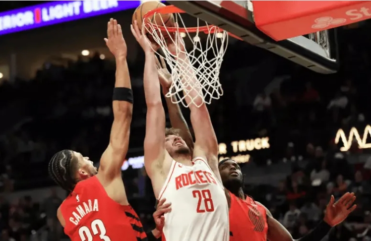 申京闪耀全场，火箭大胜开拓者