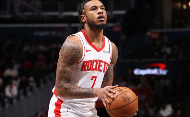 惠特摩尔：积极拼抢，火箭轮换添活力