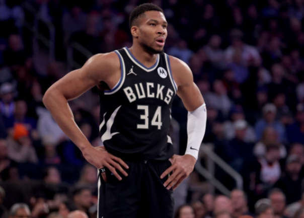 雄鹿主场迎 76 人 伤病影响比赛走势