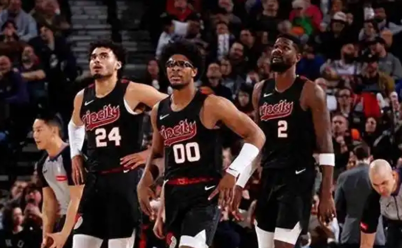 NBA常规赛：公牛挑战开拓者，谁将主宰赛场风云？