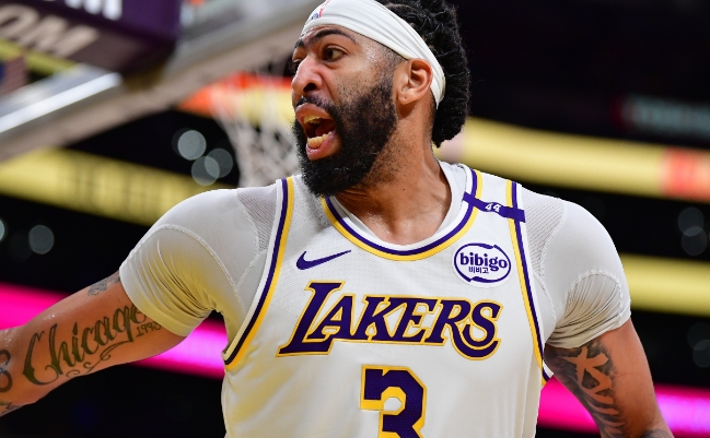 浓眉赛后自省：防守发力，湖人盼破困境