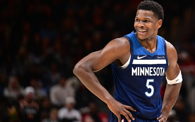 芬奇寄望爱德华兹防守，森林狼虽败犹思