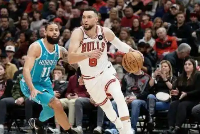 NBA常规赛：快船主场迎战公牛，东西部强队上演巅峰对决