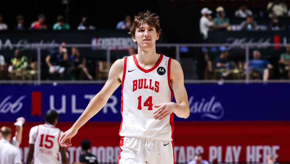 公牛新秀布泽利斯闪耀全明星扣篮大赛舞台