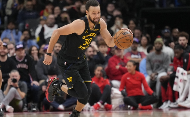 进攻受阻！勇士主场惨败凯尔特人，仅两人得分上双