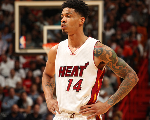 杰拉德·格林：火箭扣篮高手，飞跃篮筐展风采