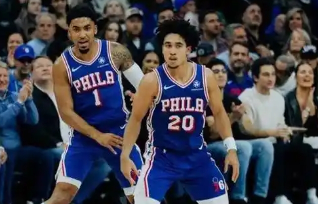 NBA常规赛焦点战：掘金迎战费城76人，火花四溅的强强对话
