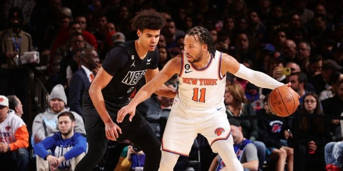 NBA常规赛：布鲁克林篮网VS纽约尼克斯，纽约德比再燃战火，谁将主宰赛场风云？