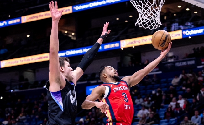 疯狂逆转！鹈鹕加时上演奇迹，豪取四连胜比肩快船雄鹿