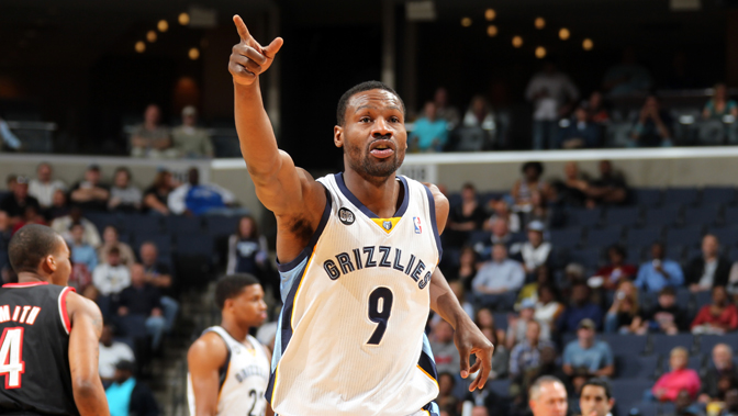 托尼·阿伦：凯尔特人防守尖兵，贴身紧逼显凶悍