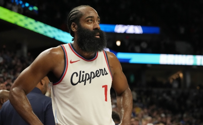 哈登聚焦当下：快船遭公牛痛击后剑指凯尔特人