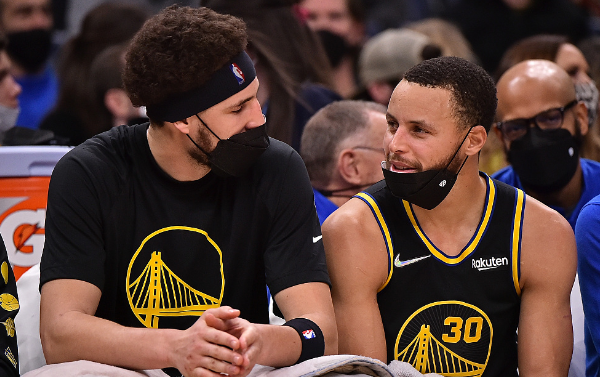 NBA常规赛：金州勇士VS芝加哥公牛，西部勇士与东部公牛的力量对决