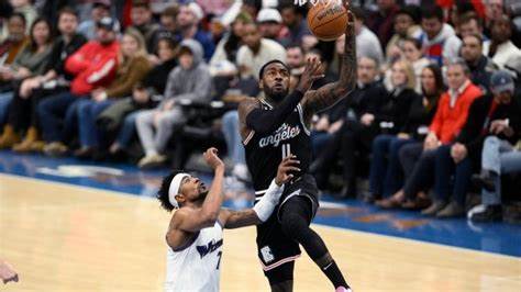 NBA常规赛：洛杉矶快船激战华盛顿奇才，上演速度与激情的终极对决