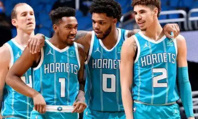 黄蜂队在NBA的征途：挑战与突破