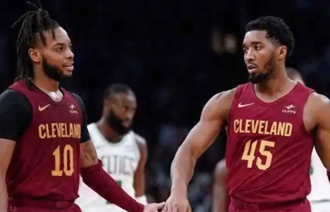 骑士荣耀：NBA赛场上的征途与辉煌