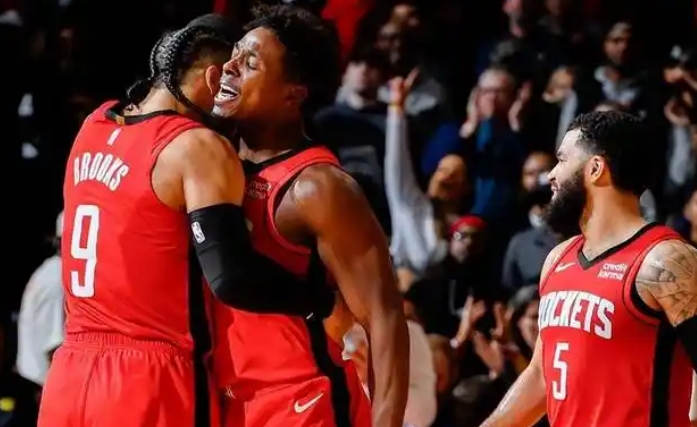 NBA常规赛，克利夫兰骑士挑战休斯顿火箭