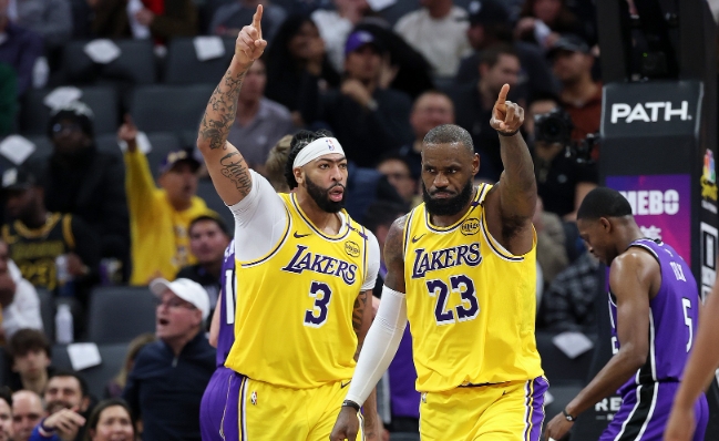 湖人客场挑战勇士，核心大概率出战