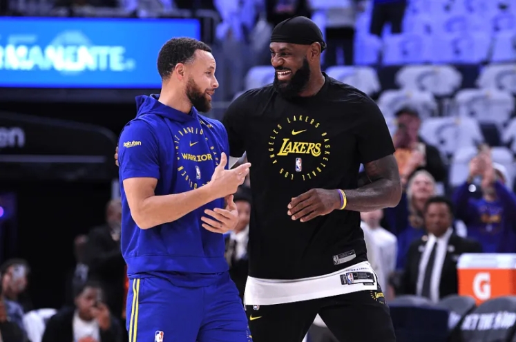 湖勇赛季第二次对决，詹姆斯与库里过往交锋数据引关注