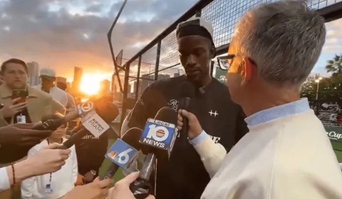 巴特勒参加板式网球锦标赛，表达对迈阿密的热爱