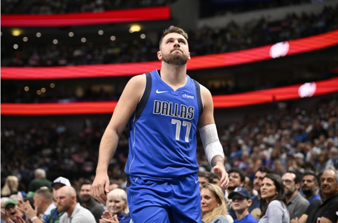 独行侠湖人交易引热议，记者质疑交易合理性