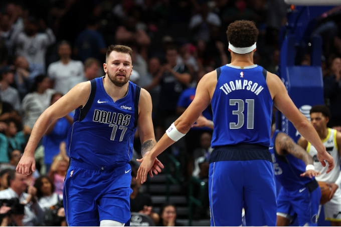 独行侠惨败骑士，克莱谈东契奇浓眉交易