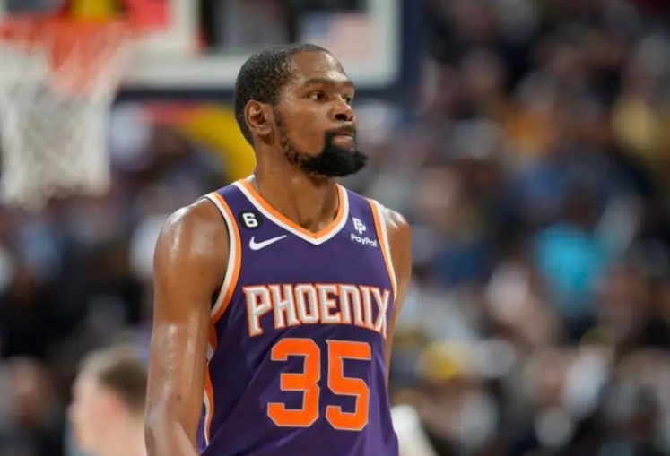 杜兰特留守太阳，勇士热火交易重塑格局