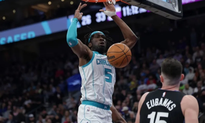 湖人黄蜂交易引关注，马克 - 威廉姆斯身体状况成焦点