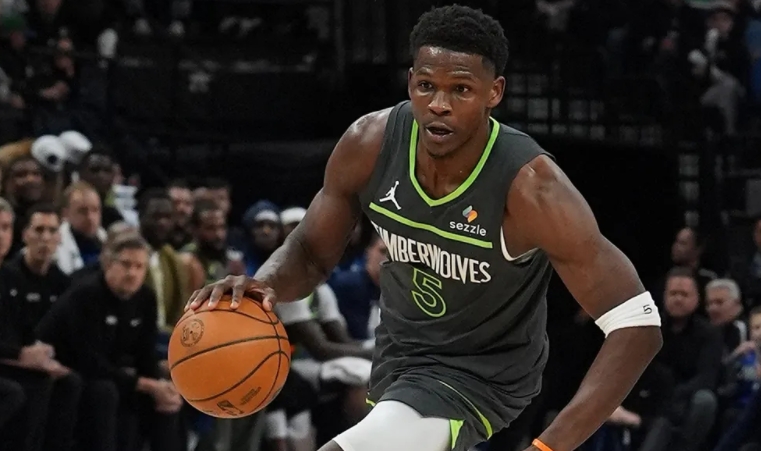 爱德华兹末节大爆发 森林狼击退火箭获连胜