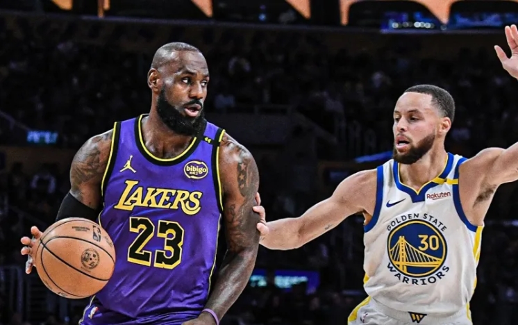 湖人主场四连胜，詹库双星闪耀创历史