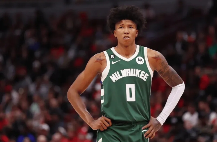 快船新援号码公布，波格丹诺维奇明日缺阵