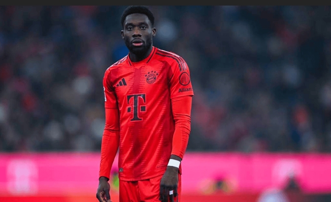 戴维斯续约引争议：巴斯勒唱衰，拜仁未来暗藏隐忧？