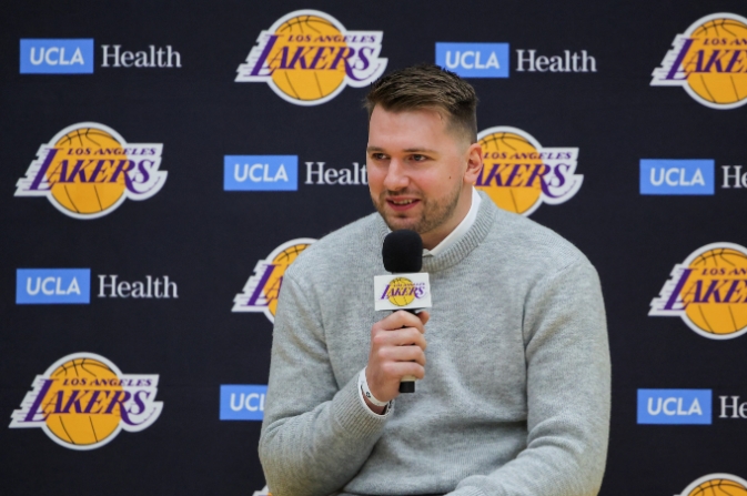 里奇 - 保罗谈浓眉东契奇交易：震惊与独特的商业运作